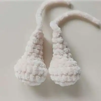 Baby Doll Amigurumi Pattern step 2 - assembly progress
