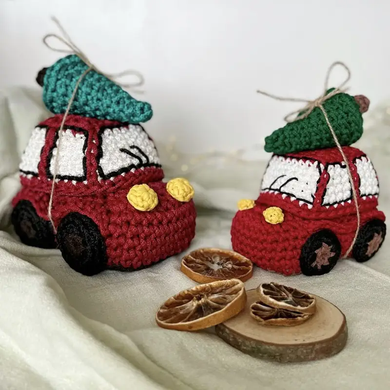 Free Intermediate crochet pattern: Christmas basket car Amigurumi Pattern - Easy to follow tutorial
