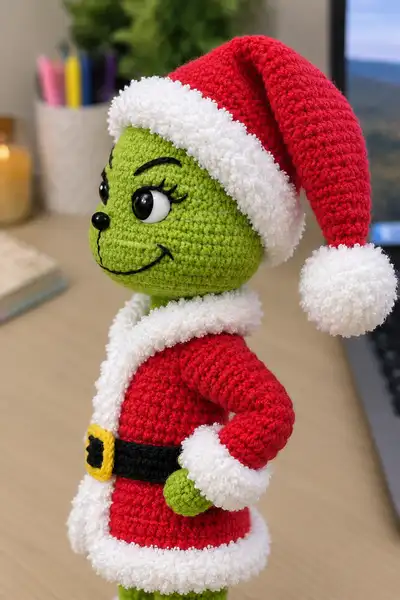 Grinch-Inspired Santa Doll Amigurumi Pattern step 2 - assembly progress