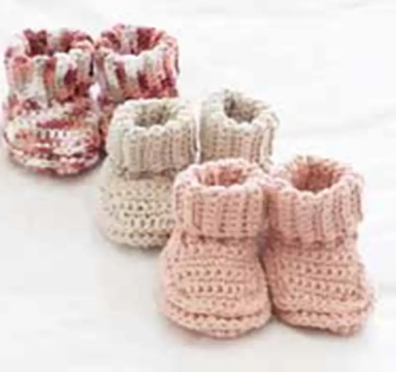Free Intermediate crochet pattern: Baby's Booties Crochet Pattern - Easy to follow tutorial