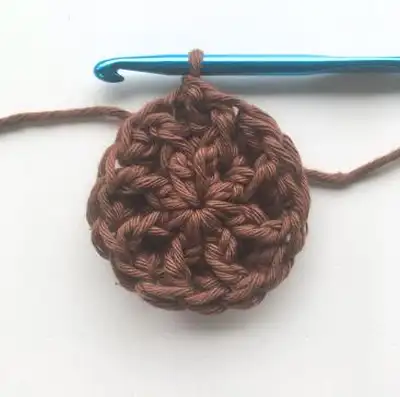 Sunflower Lovers Granny Square Pattern step 4 - final assembly and finishing