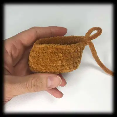 Forest Deer Amigurumi Pattern step 4 - final assembly and finishing