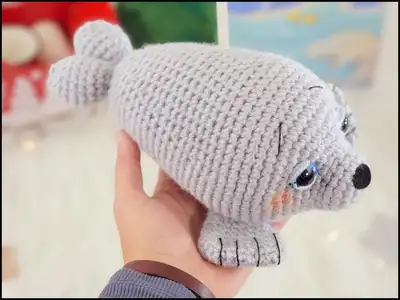 Mini Seal Amigurumi Pattern step 1 - construction progress
