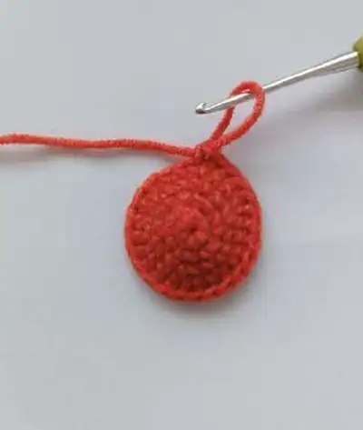 SpaceBall Amigurumi Pattern step 2 - assembly progress