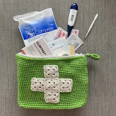 First Aid Kit Zippered Pouch Pattern step 3 - details and accessories