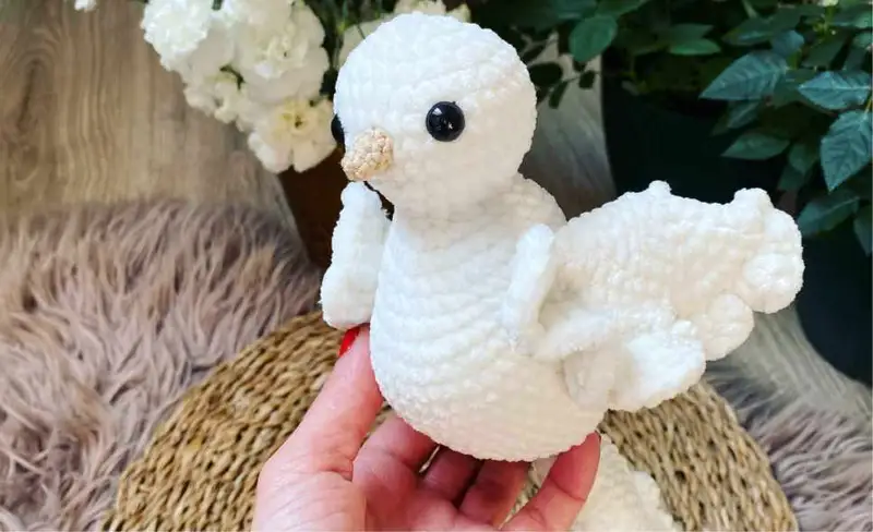 Free Intermediate crochet pattern: Dove Amigurumi Pattern - Easy to follow tutorial