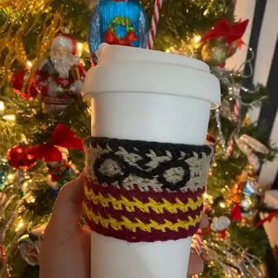 Harry Potter Cup Cozy Pattern step 1 - construction progress