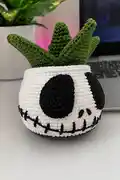 Skull Succulent Planter Amigurumi Pattern step 2 - assembly progress