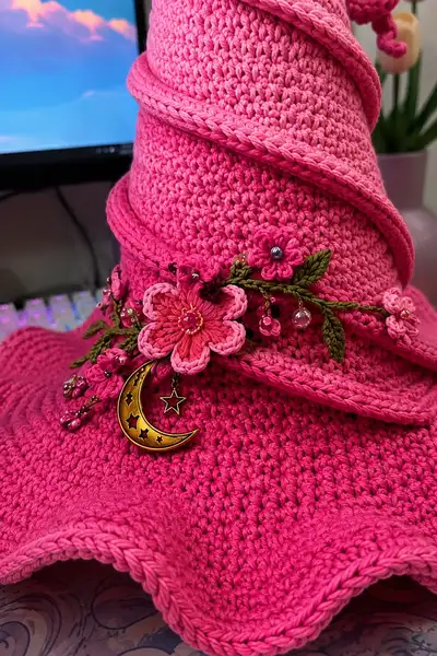 Spooky Girly Pink Spiral Witch Hat Pattern step 2 - assembly progress