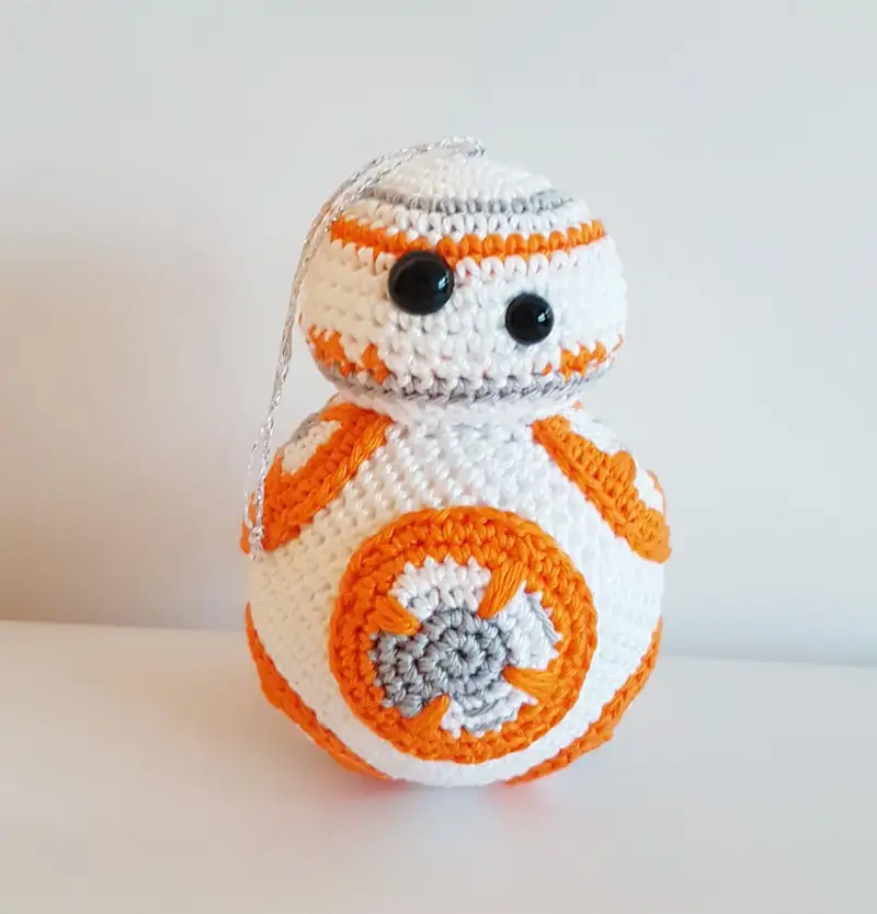 Free Intermediate crochet pattern: BB-8 Amigurumi Pattern - Easy to follow tutorial