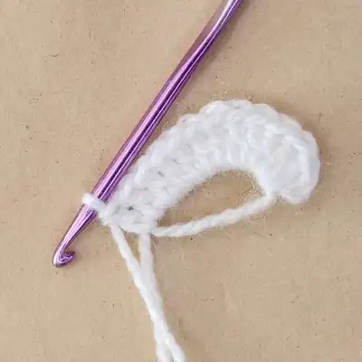 Fox Granny Square Crochet Pattern step 4 - final assembly and finishing