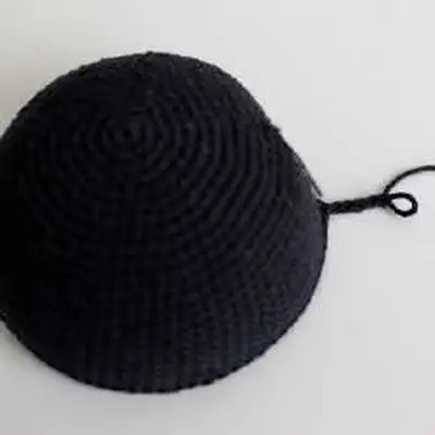Penguin Amigurumi Pattern step 3 - details and accessories