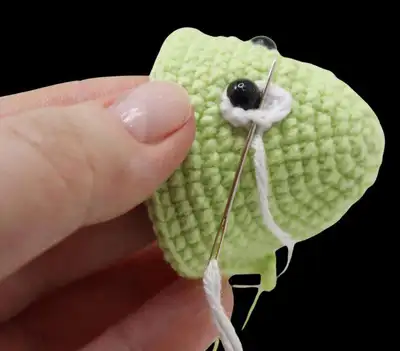 Rabbit Amigurumi Pattern step 4 - final assembly and finishing