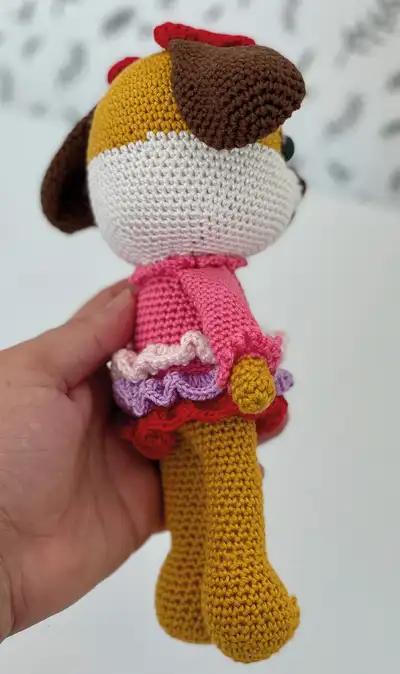 Fancy Dog Amigurumi Pattern step 4 - final assembly and finishing