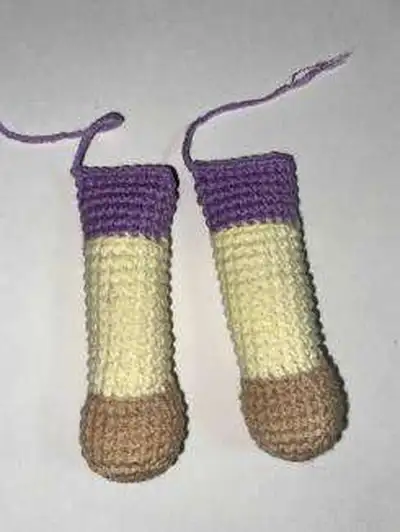Lamas Amigurumi Pattern step 2 - assembly progress