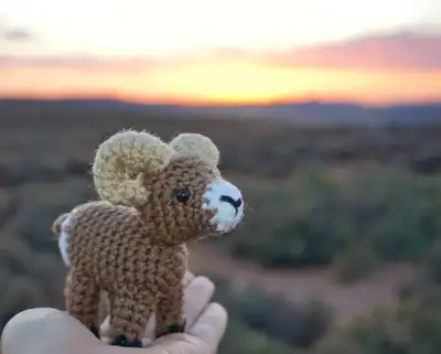 Bobby the Bighorn Sheep Amigurumi Pattern step 1 - construction progress