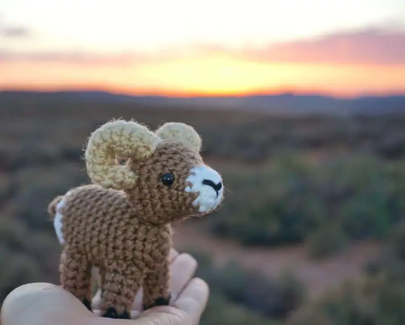 Free Intermediate crochet pattern: Bobby the Bighorn Sheep Amigurumi Pattern - Easy to follow tutorial