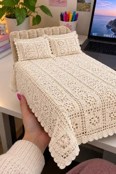 Cozy Farmhouse Bedspread Pattern step 1 - construction progress