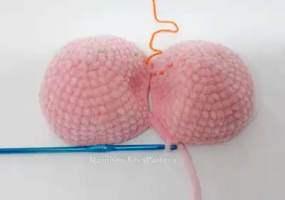 Heart Cat and Bunny Amigurumi Pattern step 4 - final assembly and finishing