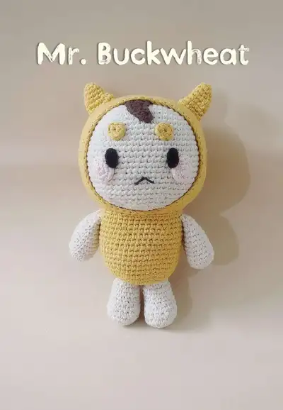 Mr. Buckwheat Amigurumi Pattern step 1 - construction progress