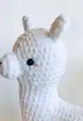 Layla the Llama Amigurumi Pattern step 3 - details and accessories