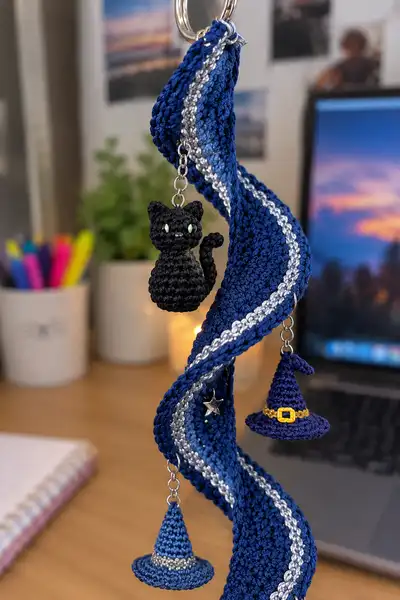 Midnight Spiral Keychain Amigurumi Pattern step 2 - assembly progress