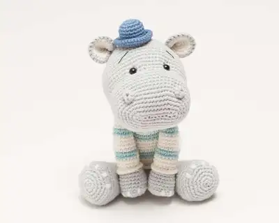 Bepo the little hippo Amigurumi Pattern step 1 - construction progress