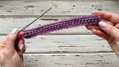 Canvas Handbag Crochet Pattern step 4 - final assembly and finishing