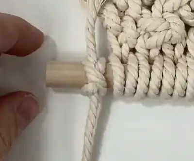 60 Macrame Knots & Knot Patterns Pattern step 4 - final assembly and finishing