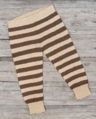 Adrian Striped Baby Pants Knitting Pattern step 1 - construction progress