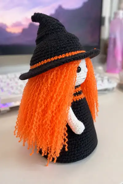Willa The Witch Amigurumi Pattern step 2 - assembly progress