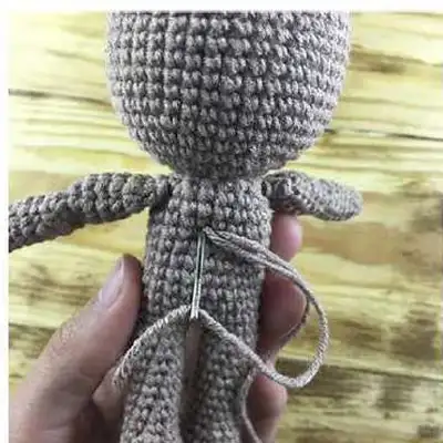 Groot Amigurumi Pattern step 4 - final assembly and finishing