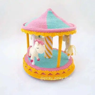 Merry-go-round Amigurumi Pattern step 1 - construction progress