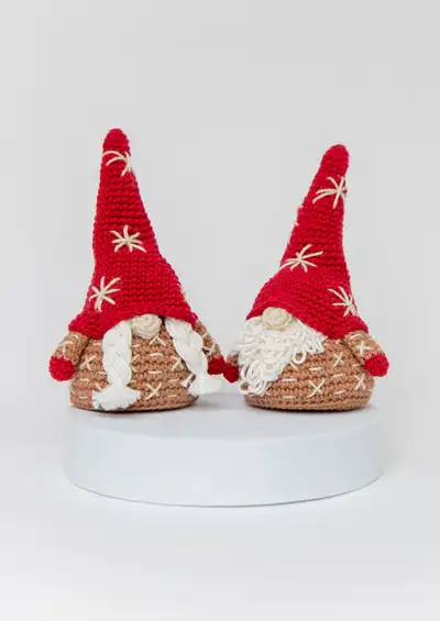 Festive Gnomes Amigurumi Pattern step 2 - assembly progress