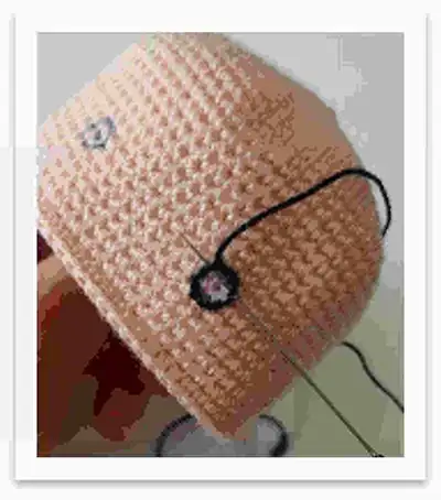MIMOSA BABY Amigurumi Pattern step 4 - final assembly and finishing