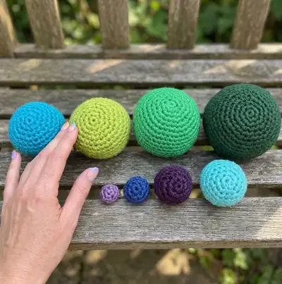 Ball of (almost) any size Amigurumi Pattern step 4 - final assembly and finishing
