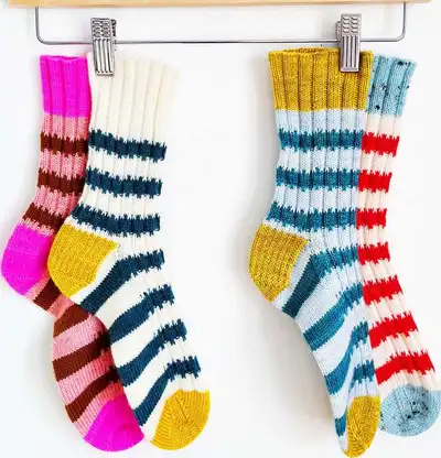 The Slip Rib Socks Pattern step 1 - construction progress