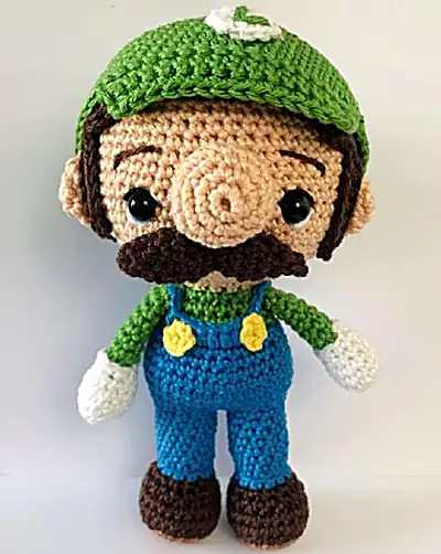 Mario Bros & Co. Amigurumi Pattern step 3 - details and accessories