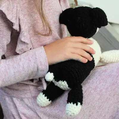 Tip The Border Collie Amigurumi Pattern step 3 - details and accessories