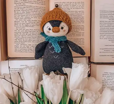 Penguin Amigurumi Pattern step 2 - assembly progress