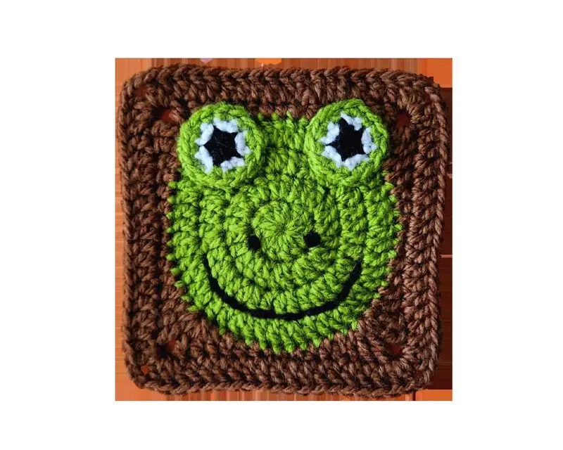 Free Intermediate crochet pattern: Frog Granny Square Amigurumi Pattern - Easy to follow tutorial