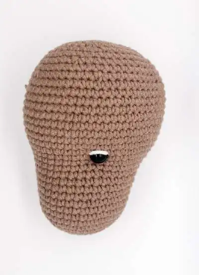 Mommy Kangaroo & Baby Amigurumi Pattern step 4 - final assembly and finishing