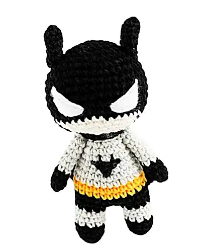Mini Batman Amigurumi Pattern step 3 - details and accessories