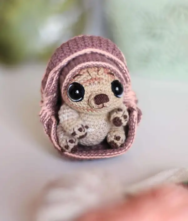 Tuk Tuk Armadillo Amigurumi Pattern