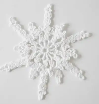 Twinkling Snowflakes Crochet Pattern step 1 - construction progress