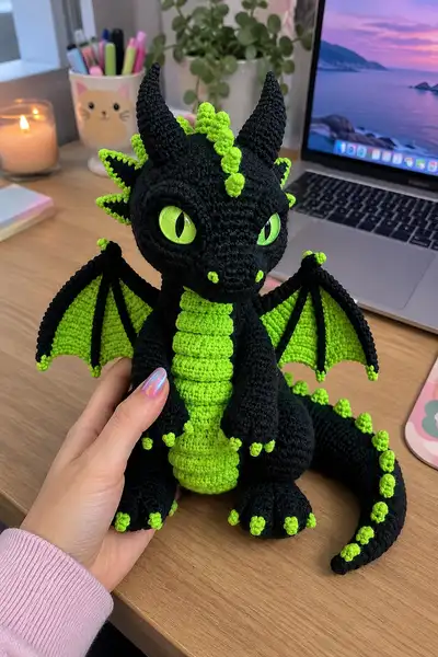 Neon Spine Dragon Amigurumi Pattern step 1 - construction progress