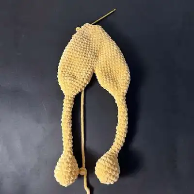 Plush snuggler BUNNY Amigurumi Pattern step 2 - assembly progress