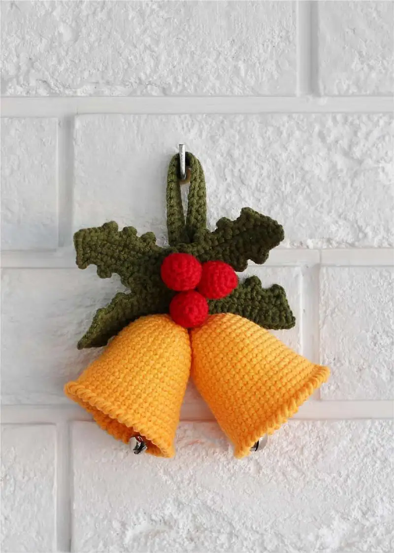 Free Intermediate crochet pattern: Christmas Bells Pattern - Easy to follow tutorial