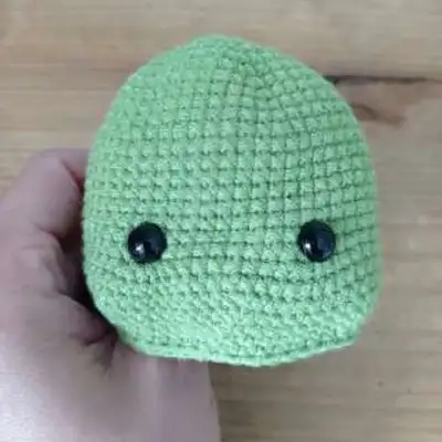 Turtle Amigurumi Pattern step 3 - details and accessories
