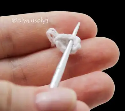 Rabbit Amigurumi Pattern step 3 - details and accessories